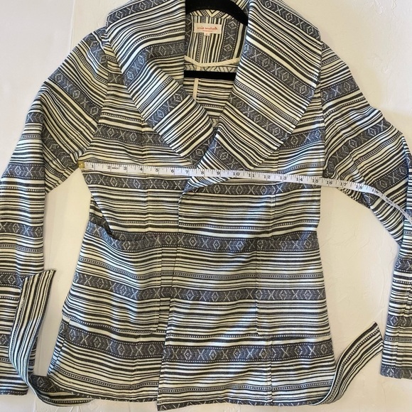 MIA Melon Wrap Short Trench Jacket. Aztec Print - Picture 13 of 13